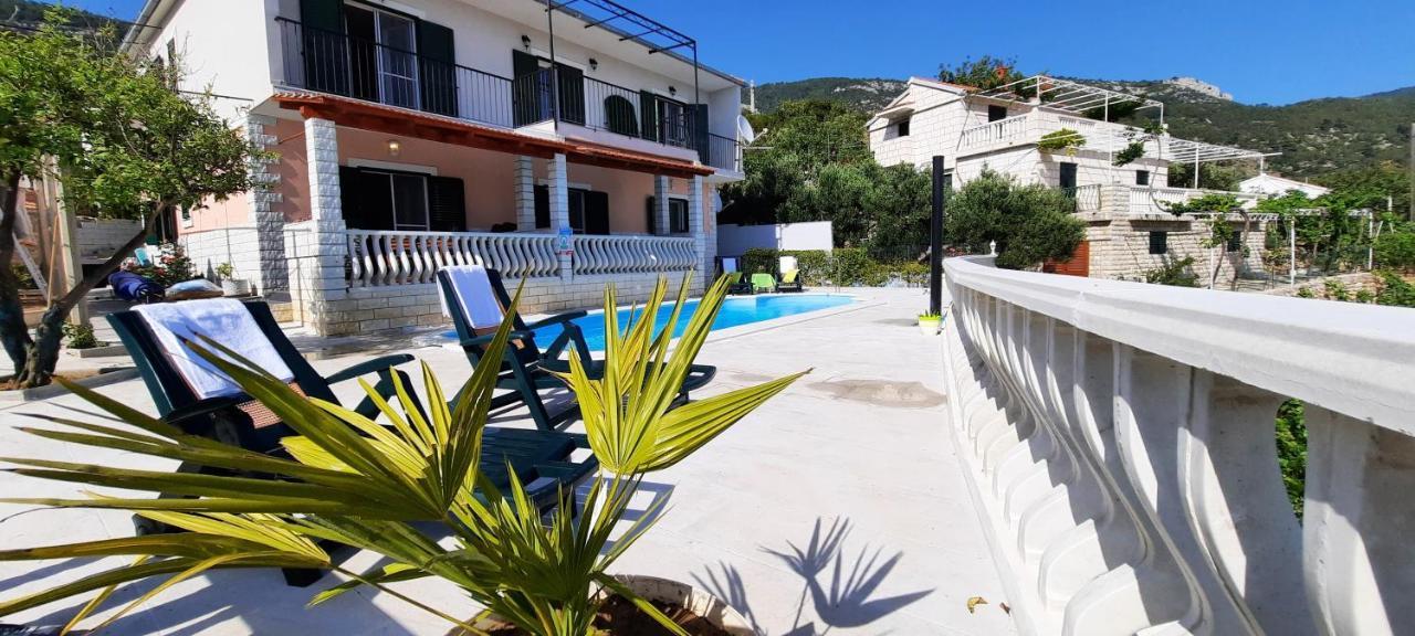 Apartments Suho Komiža Eksteriør bilde