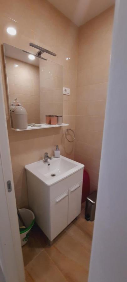 Apartments Suho Komiža Eksteriør bilde