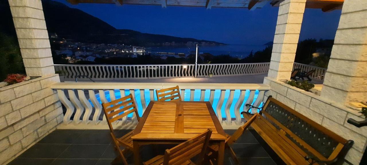 Apartments Suho Komiža Eksteriør bilde